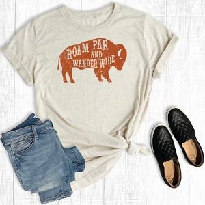 Roam far graphic tee